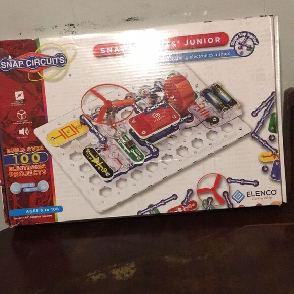 Snap Circuits Junior Kit - Picture 2 of 10